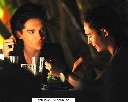 :zzz: bill kaulitz, fara machiaj in vacanta